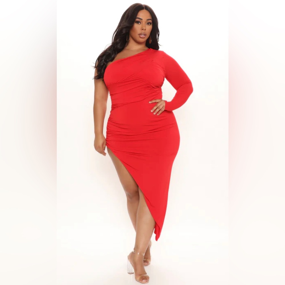 One Shoulder Ruched Formal Maxi Dress